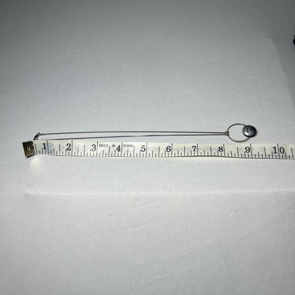 5/ $25 Silver reversible floating necklace - Picture 7 of 7